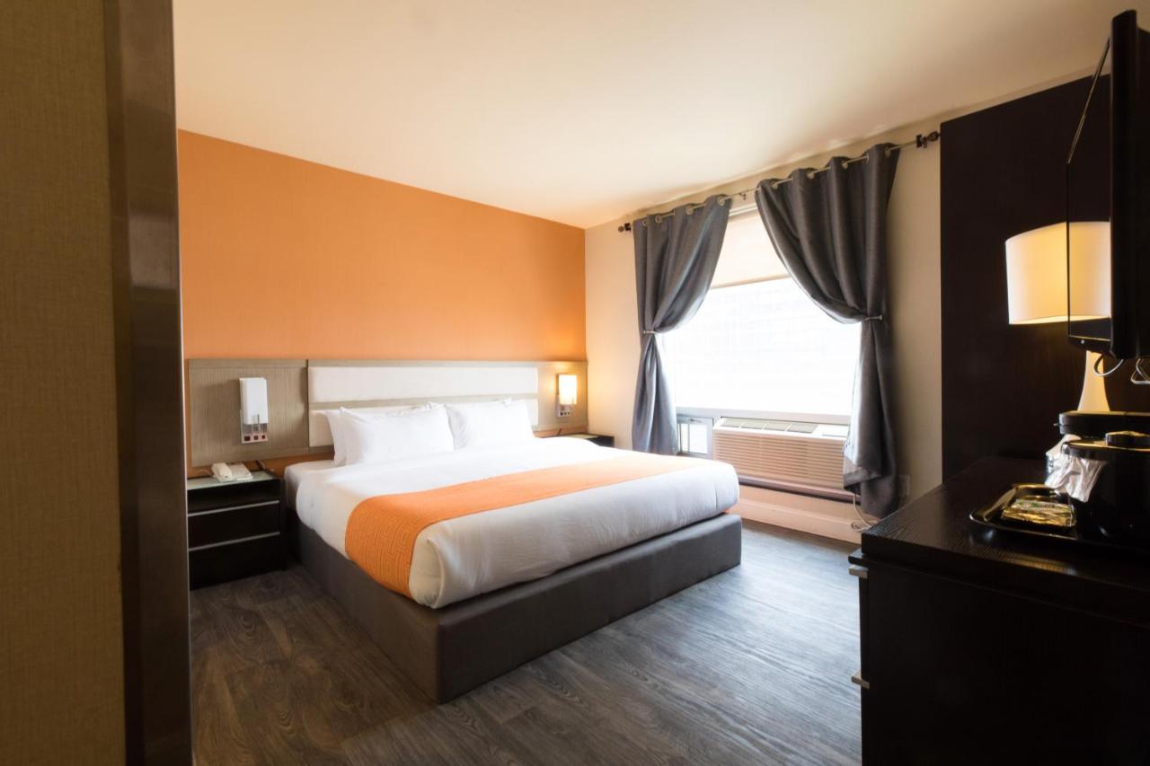 ניו יורק Howard Johnson By Wyndham Long Island City מראה חיצוני תמונה