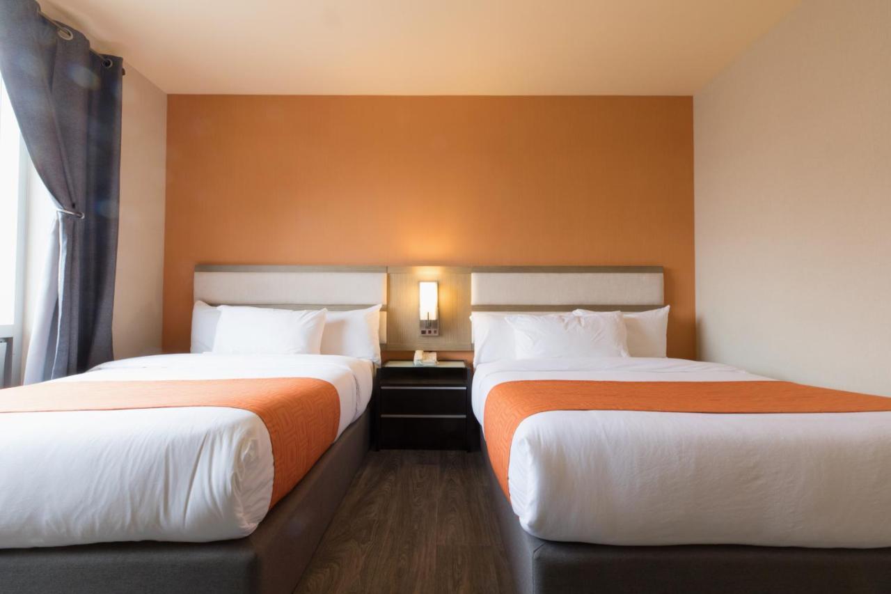 ניו יורק Howard Johnson By Wyndham Long Island City מראה חיצוני תמונה