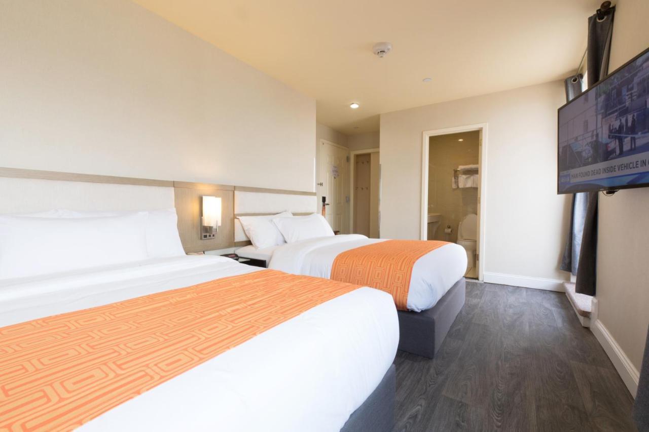 ניו יורק Howard Johnson By Wyndham Long Island City מראה חיצוני תמונה