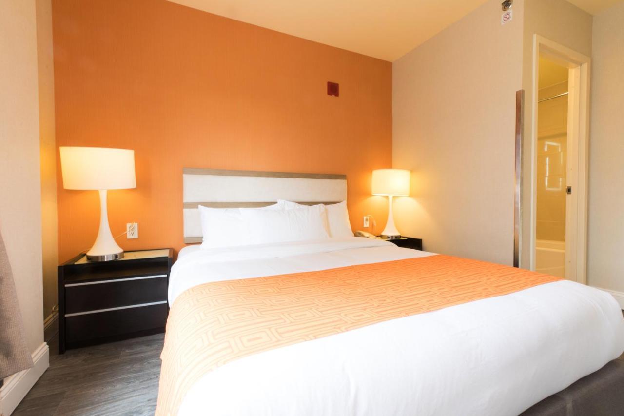 ניו יורק Howard Johnson By Wyndham Long Island City מראה חיצוני תמונה