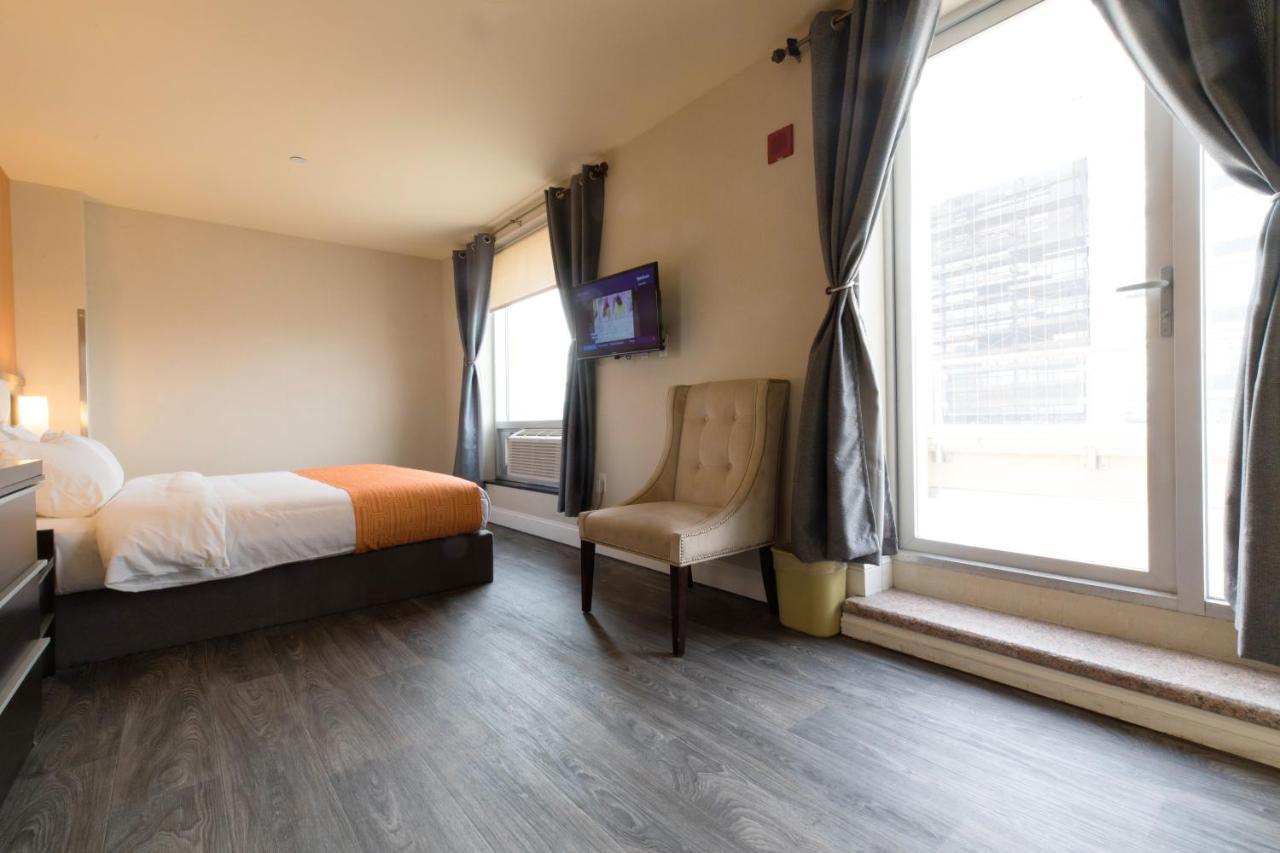 ניו יורק Howard Johnson By Wyndham Long Island City מראה חיצוני תמונה