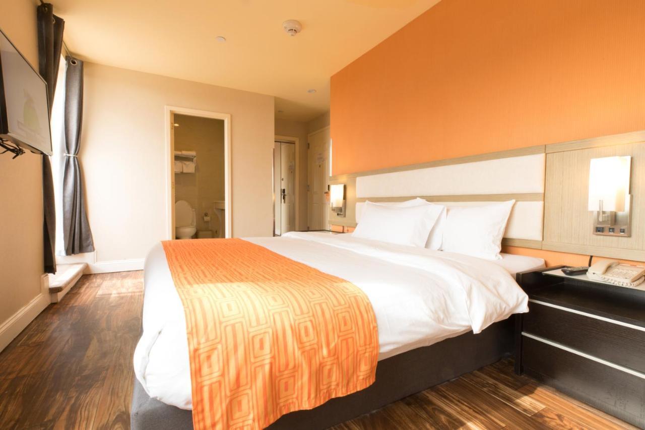 ניו יורק Howard Johnson By Wyndham Long Island City מראה חיצוני תמונה