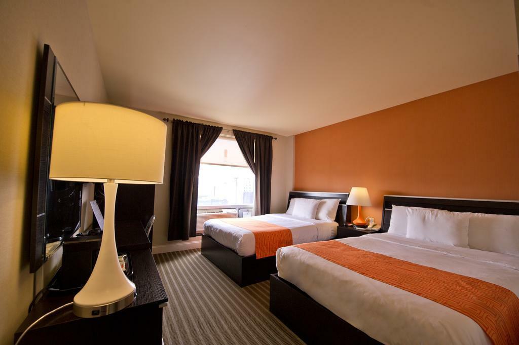 ניו יורק Howard Johnson By Wyndham Long Island City מראה חיצוני תמונה