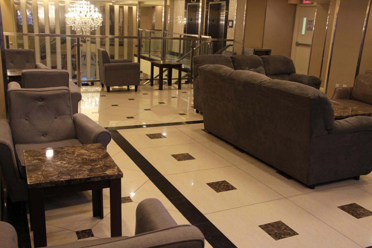 ניו יורק Howard Johnson By Wyndham Long Island City מראה חיצוני תמונה